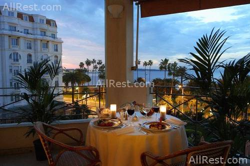 Hotel Majestic Barriere 23
